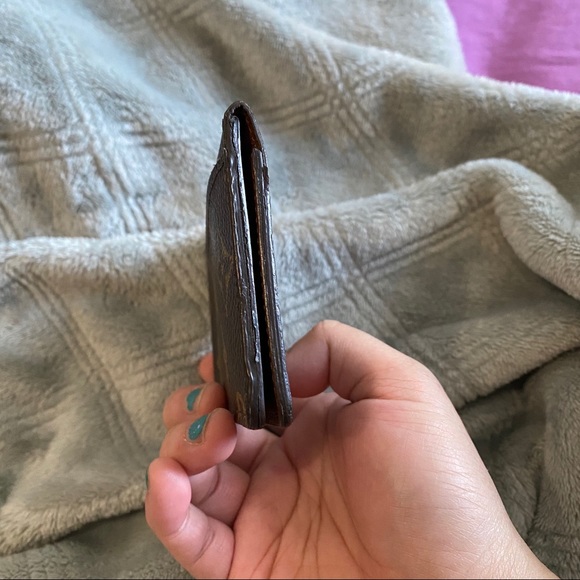 Louis Vuitton Card Holder - Picture 3 of 11